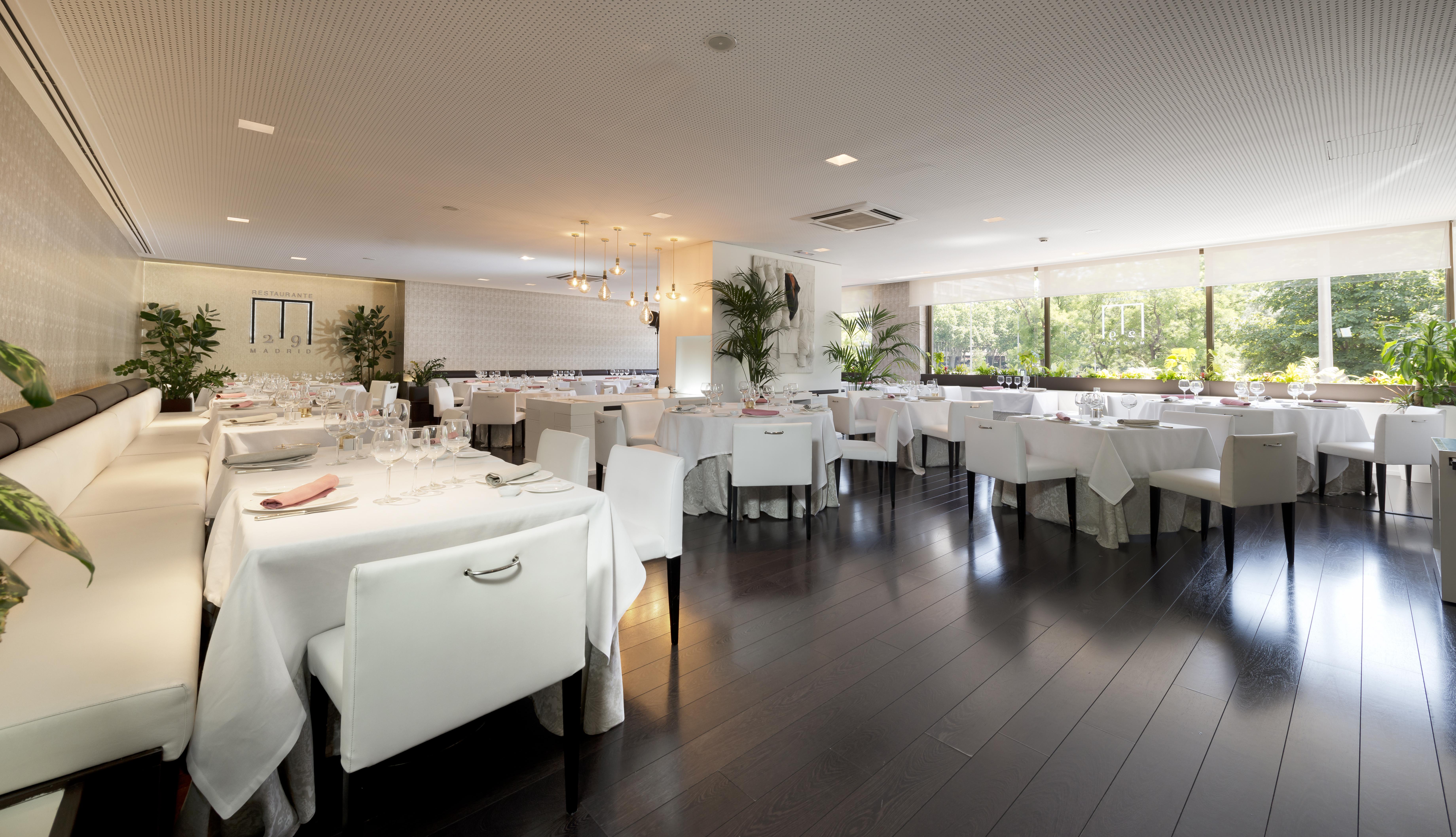 Hotel Miguel Angel Madrid Exteriér fotografie Restaurant