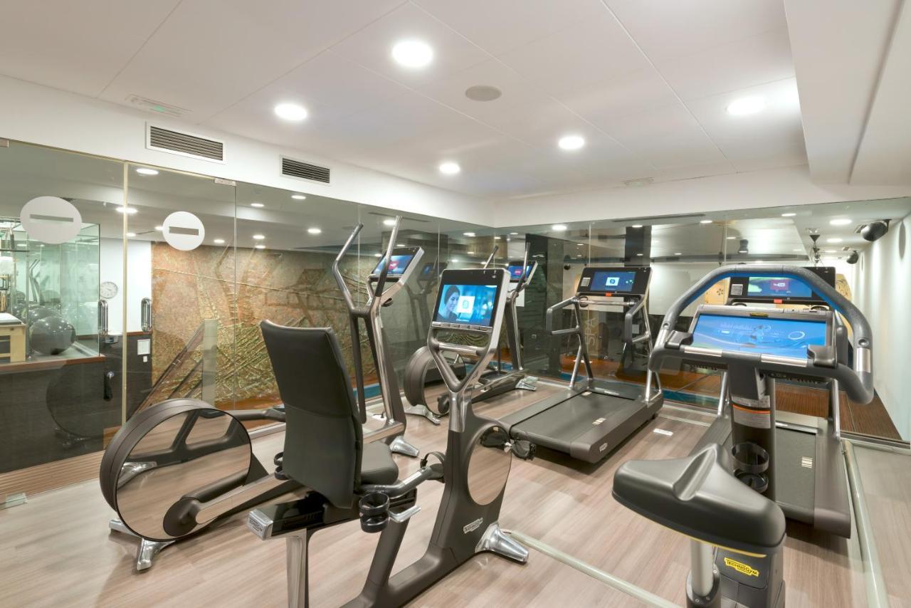 Hotel Miguel Angel Madrid Exteriér fotografie The gym at the hotel